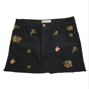 Angel Kiss Cotton Denim Skirt Size Medium Black Floral